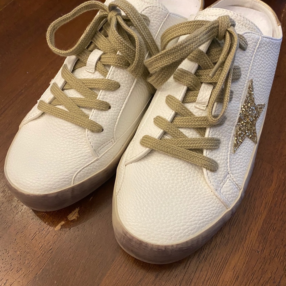 Quinta Sneakers-White Gold
